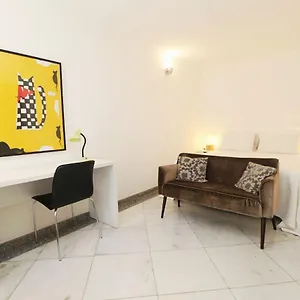 Apartment Jardins House