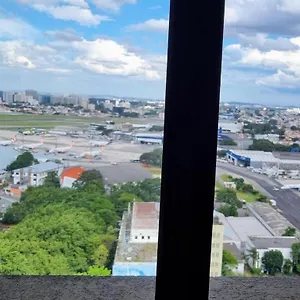 Linda Em Ao Lado Do Aeroporto De Congonhas