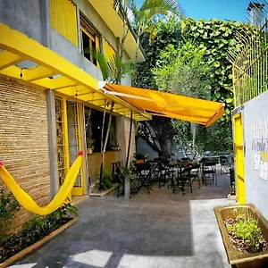 The Pod Sp & Bar Hostel *