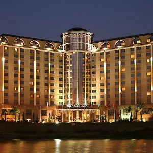 Hotel Caesar Park International