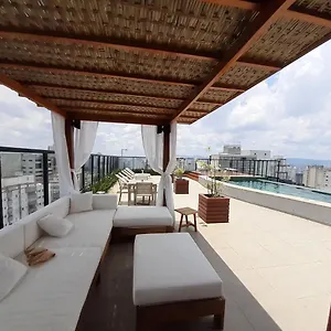 Roof Bela Cintra
