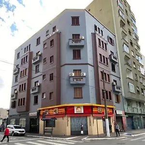 Tropicalia: Downtown Convenience With Parking 3*