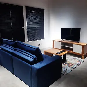 Almeida's Haus Apartment