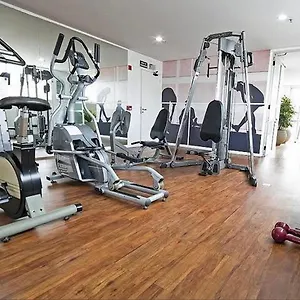 Oscar Freire Apartment *