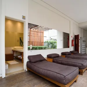Elegancia E Conforto No Centro Com Garagem E Internet 500mb