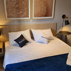 Apartment Trevizzo Haddock Lobo *