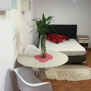 Edicula Tranquila E Bem Localizada No Butanta Holiday home *