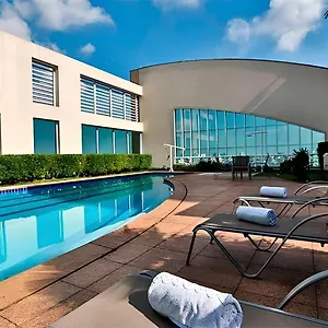 Hotel Comfort Ibirapuera 3*