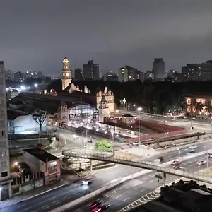 Lindo; No Centro Em Frente Ao Metro! Sao Paulo