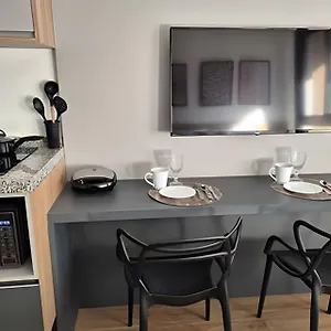Apartment Mariana - 500m Estacao Santa Cruz *