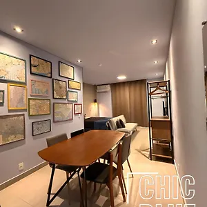 Chic Blue Design Com Vaga De Garagem Apartment
