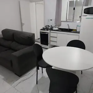 2 Em Apartment