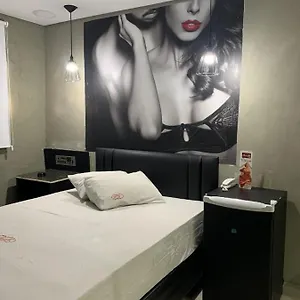 Marselha Love hotel *