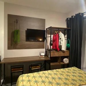 Apartment A 50 Metros Do Shopping Frei Caneca Sao Paulo