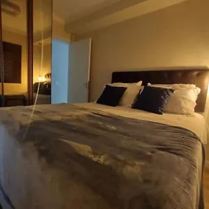 Apartment 1107 - Apto Em De Categoria Em *