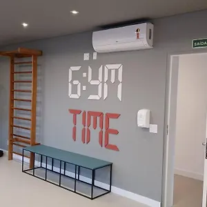 Apartment Mobi One Liberdade 10 *