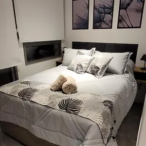 Apartment De 25 Metros Do Lado Metro Linha 5 Lilas