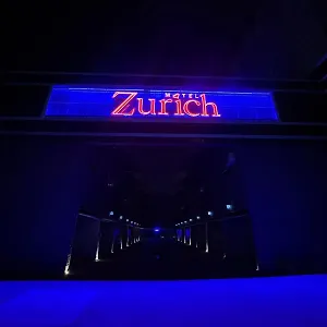 Zurich 3 Hotel del amor *
