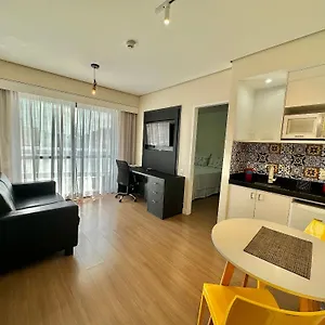 The Palace Tv Giratoria Limpeza Diaria Uh1303 Hotel Sao Paulo