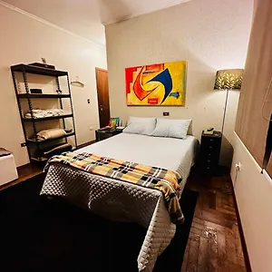 Lindo Em Casa De Alto Padrao Jd Marajoara Bed & Breakfast