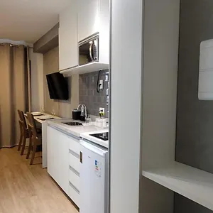 Novo, Metro Brooklin Apartment