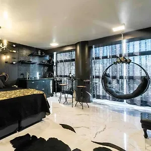 Apartment Sweet Br *