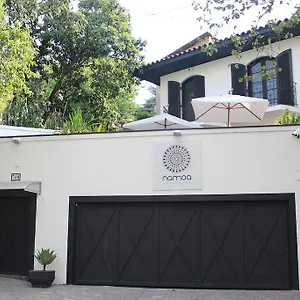 Hostel Namoa Madalena *