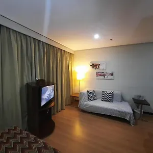 Transamerica Executive Uh-1308 Apartment