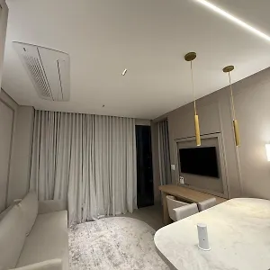 Cozy With A Privileged View *