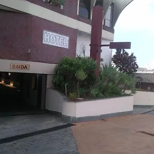 Hotel Wallis *