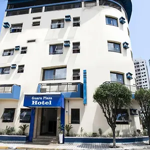 Oyo 105 Guaru Plaza